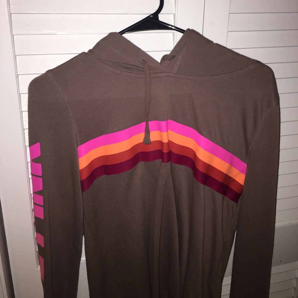 vs pink sweatshirt. size m, fits like small.