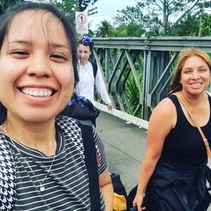 Meet your Posher, Fatima