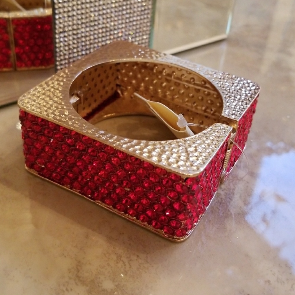 Stunning Red Crystal Bracelet NWT