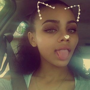 Meet your Posher, Aleasha