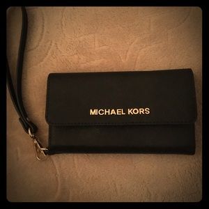 NWOT Authentic Michael Kors wallet Wristlet