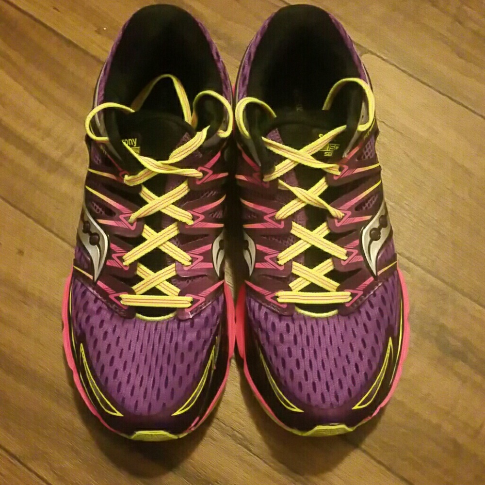Saucony 150 series shoes