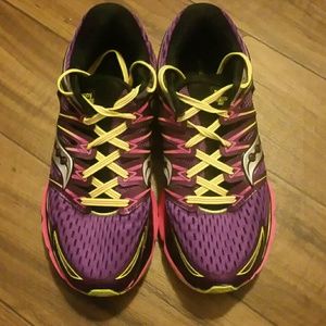 Saucony 150 series shoes