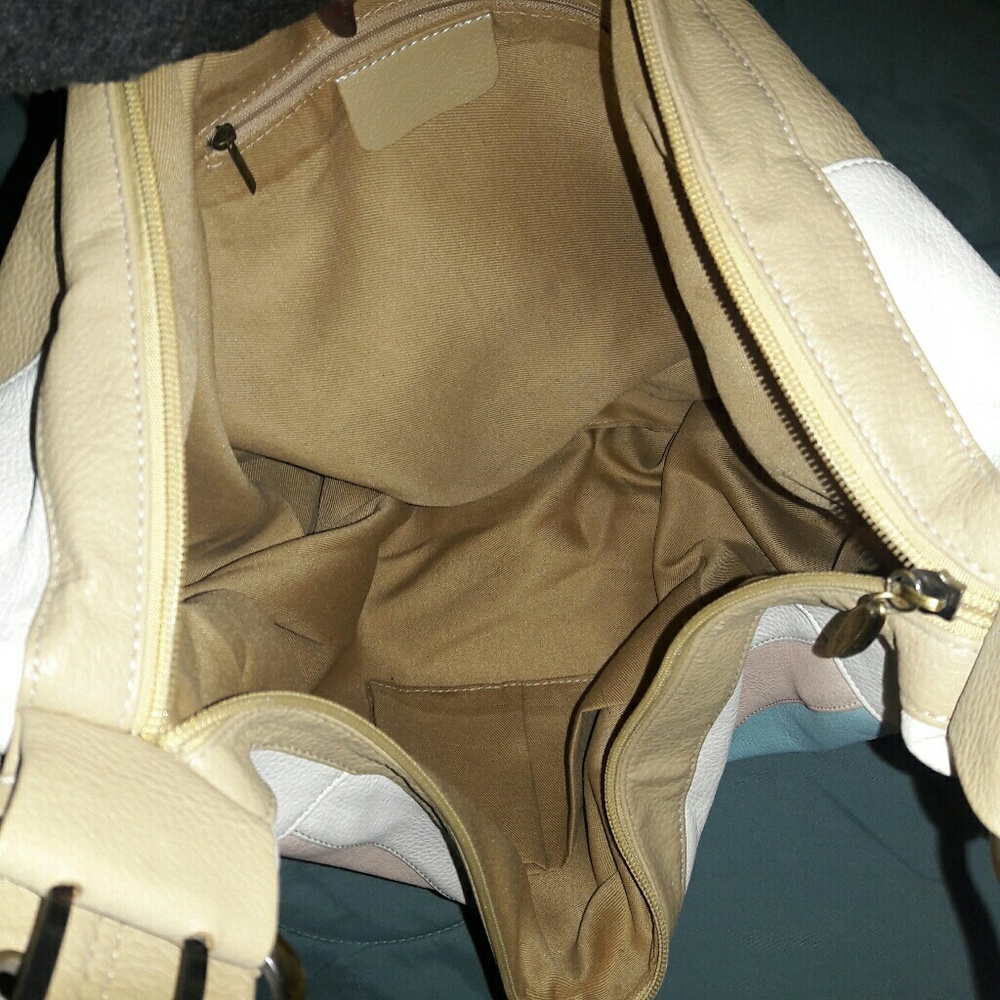 Purse - Picture 4 of 5