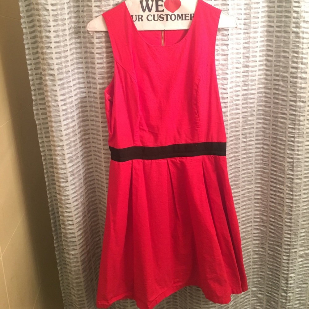 Jack size 6 red dress w black band