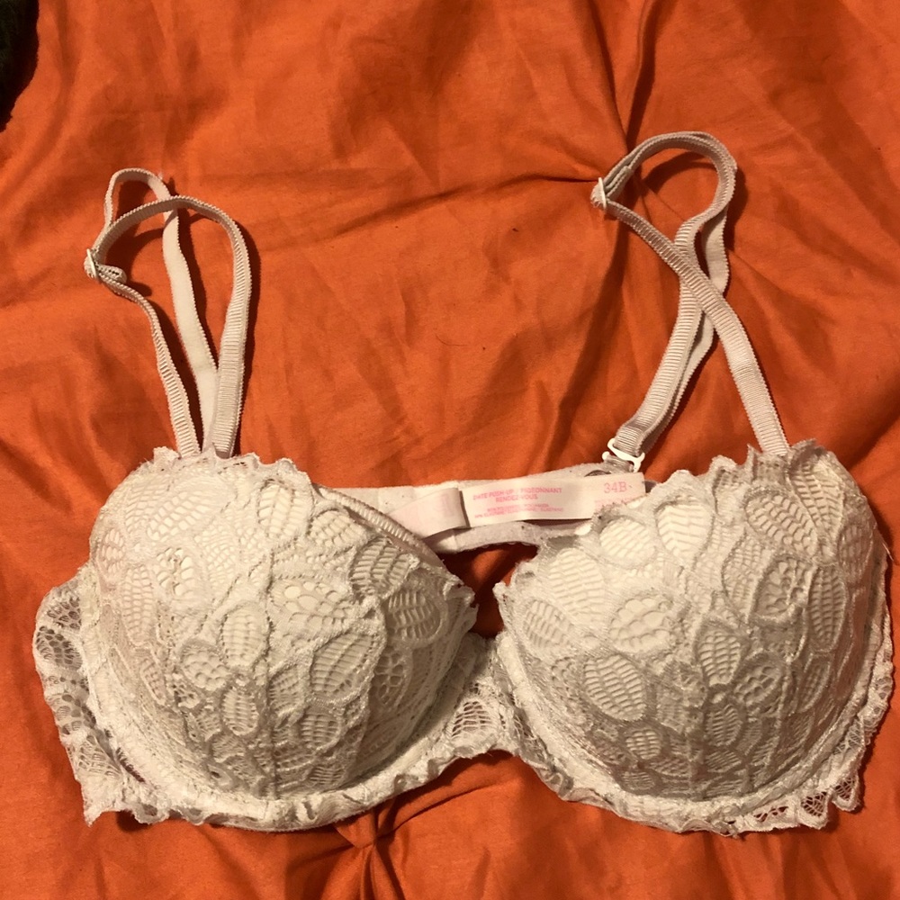 White VS PINK Date Push Up