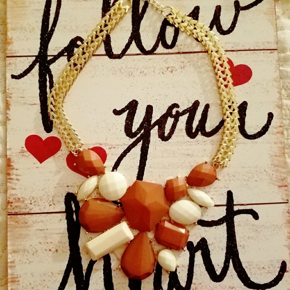 Light & Sweet Statement Necklace