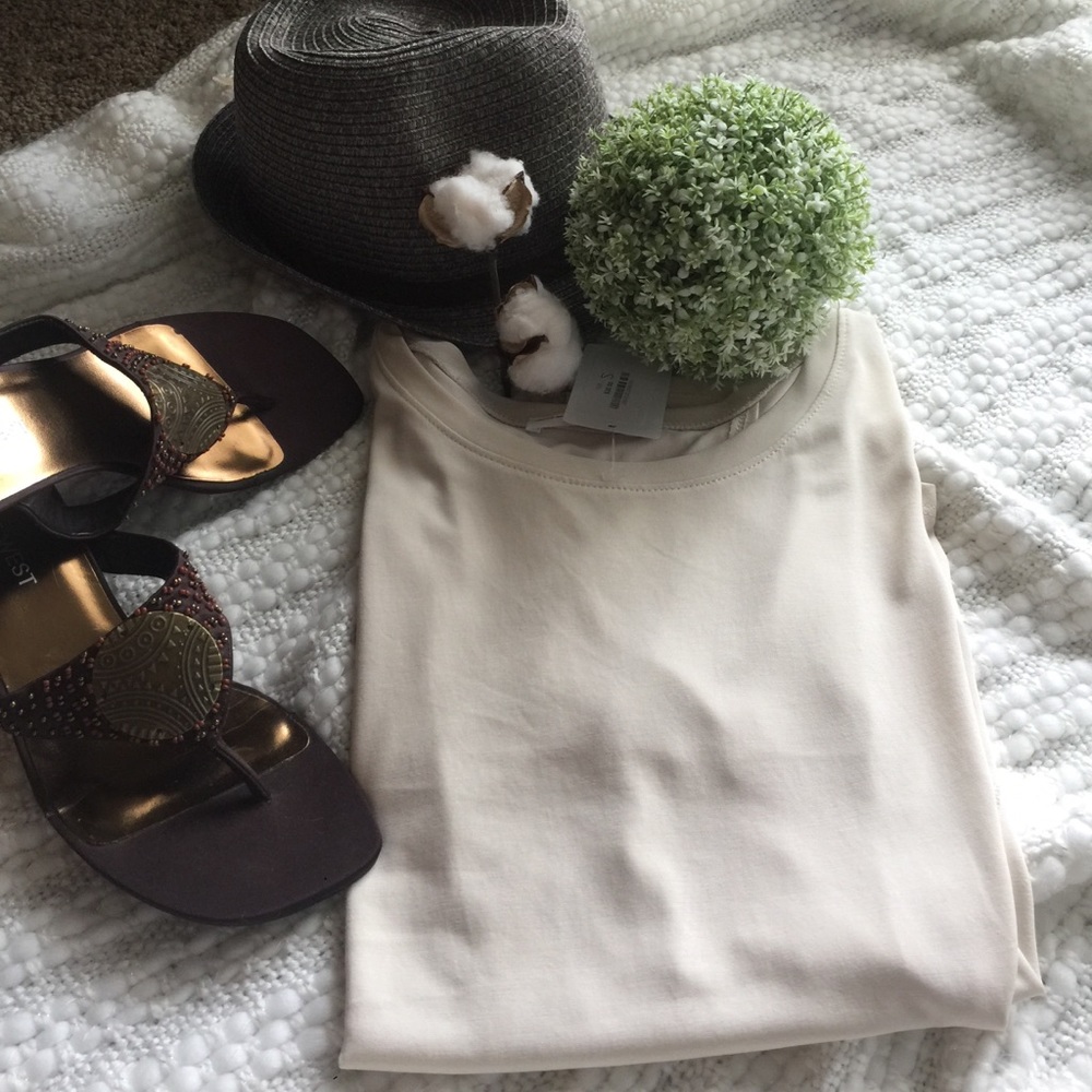 Tee with criss cross back