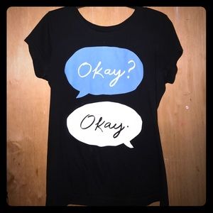 Okay? Okay. T-shirt 💙