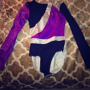 Purple, Silver & Black colored Leo