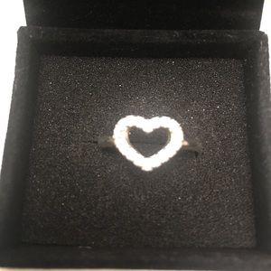 Pandora of love ring