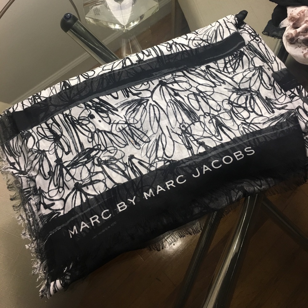 Marc by Marc Jacobs scarf