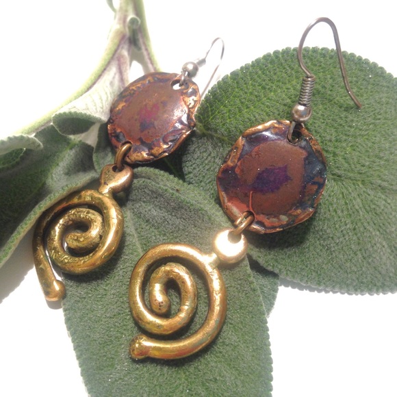 • the mixed metal statement earrings - Picture 5 of 7