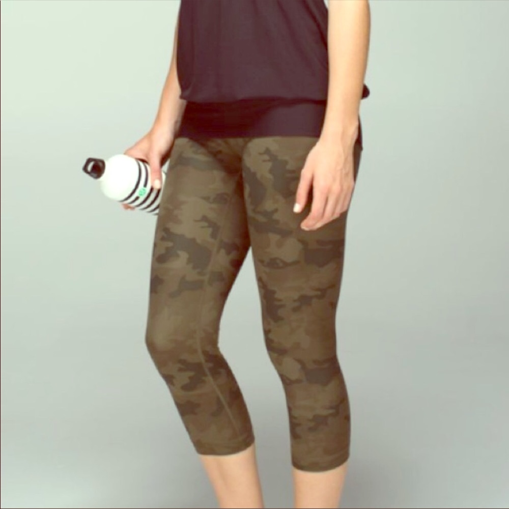 Lululemon savasana wunder under yoga pants camo