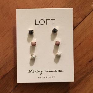 LOFT stud earring set