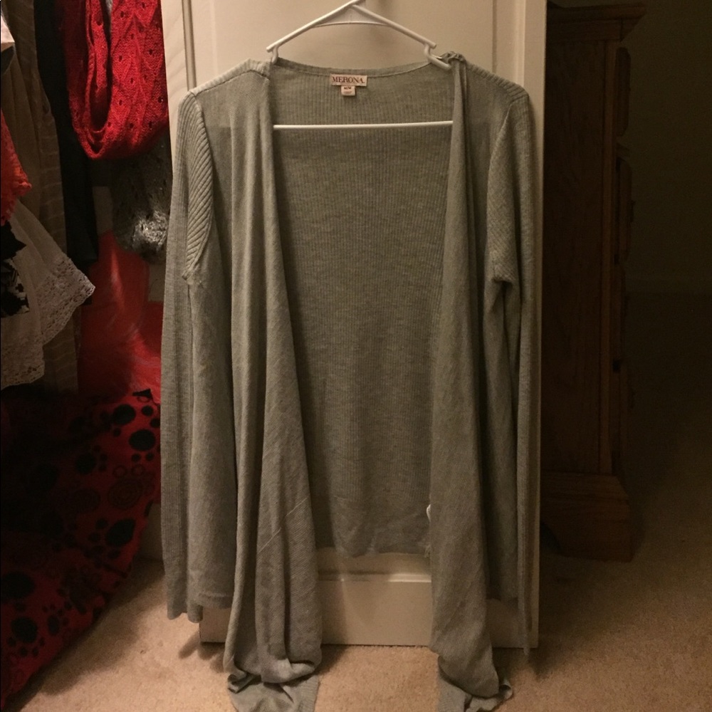 Grey cardigan