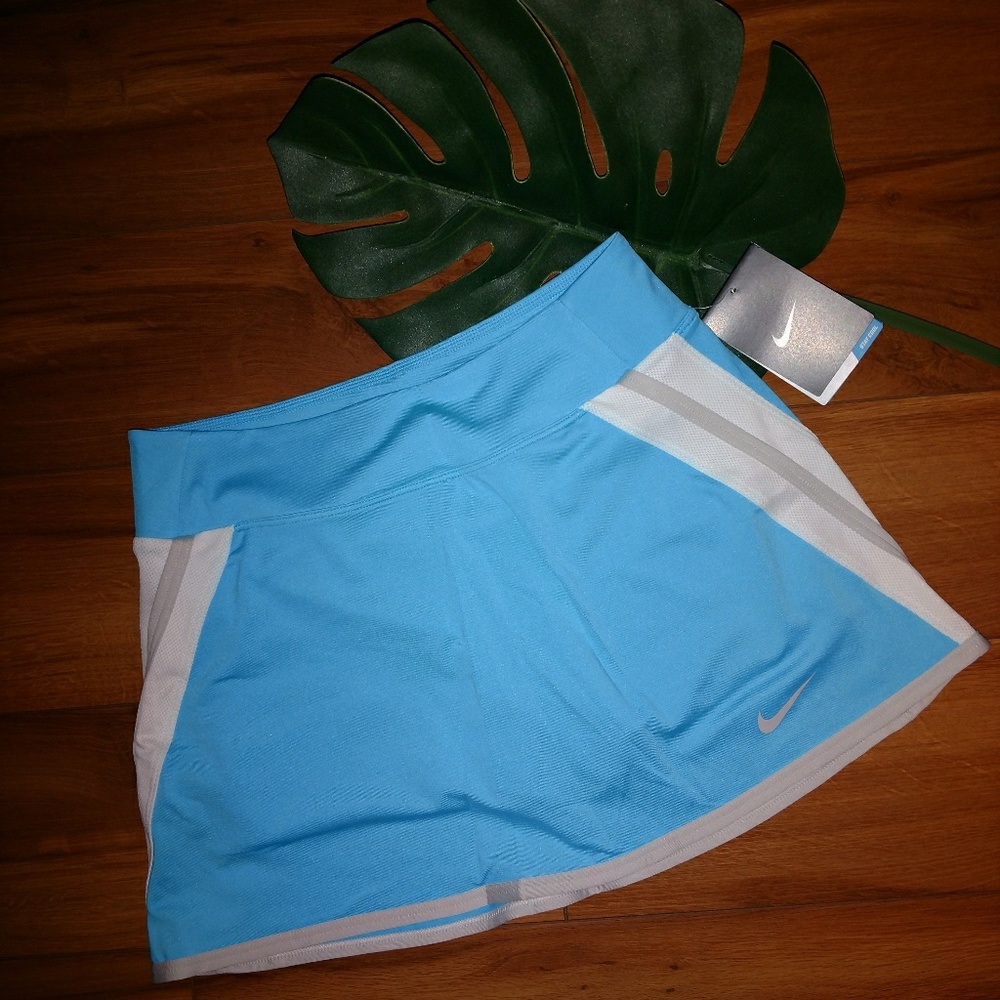 NIKE Pure Tennis Skort