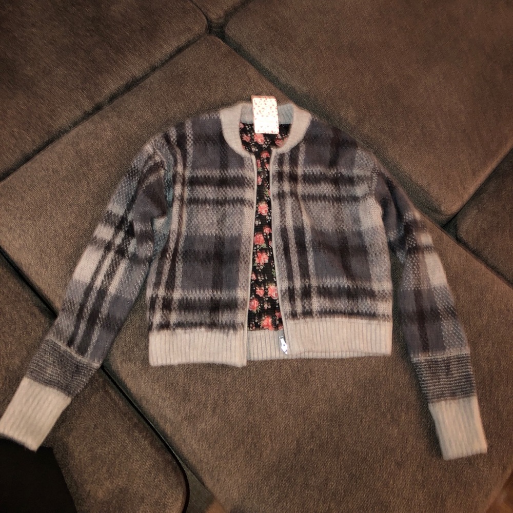 Grey sweater- blazer