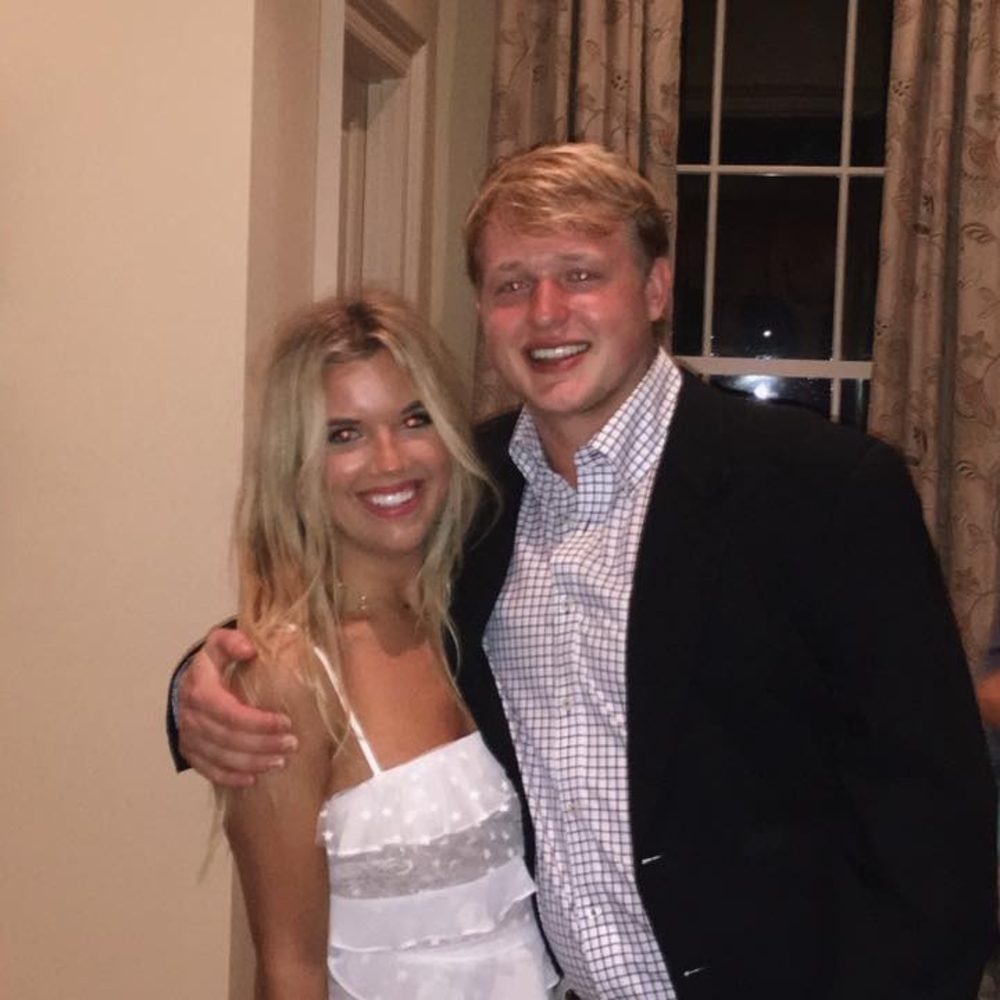 Meet your Posher, Isabel