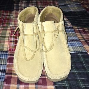Clark’s Wallabee Suede Boot