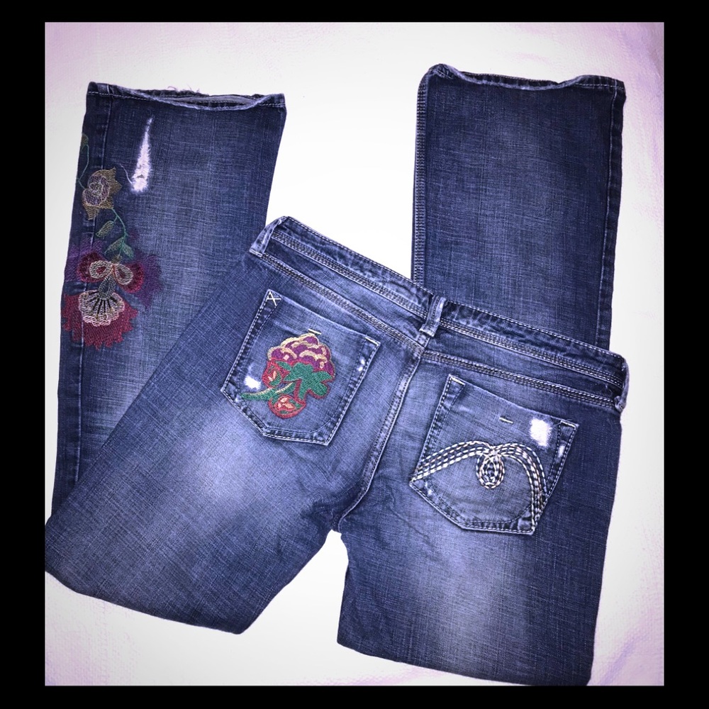Mavi 311 Women’s Distressed & Embroidered Jeans