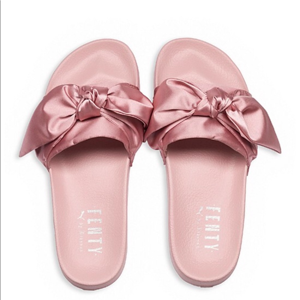 Pink Fenty Bow slides used once!!! Authentic✔️