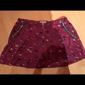 BCBG Large Printed Skirt w/ zipper front
