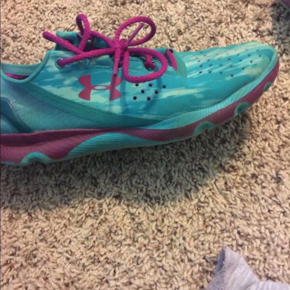 Womens under armour shoes