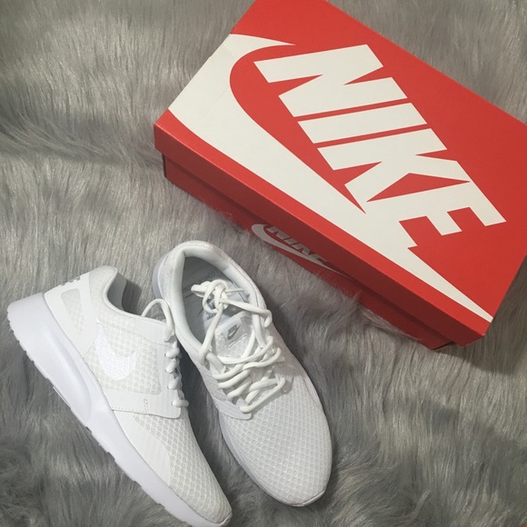 Nike | Shoes | Last One Nike Akashi Ns | Poshmark