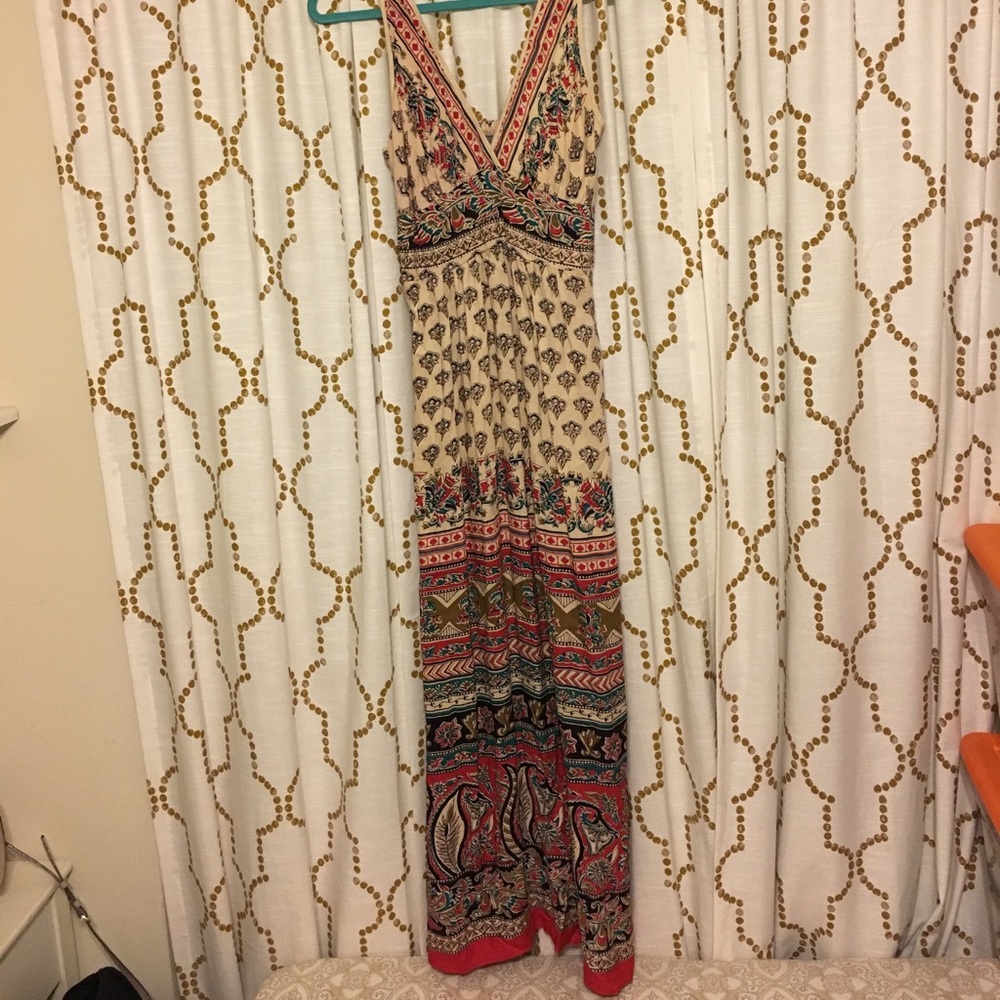 Colorful maxi dress!