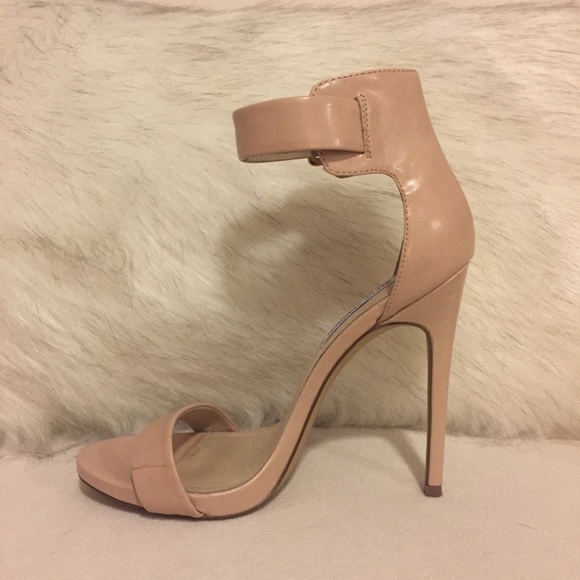 STEVE MADDEN “Marlenee” Blush Pink - Picture 3 of 5