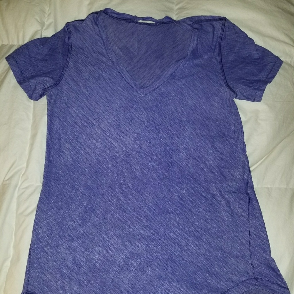 Lululemon v neck