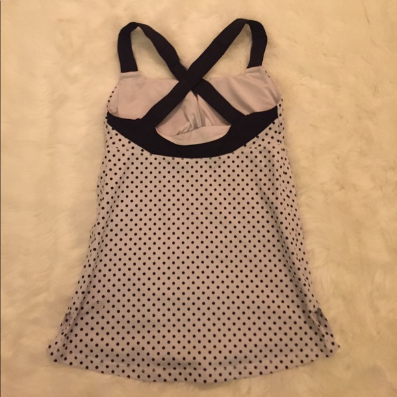 Workout top - Picture 3 of 4