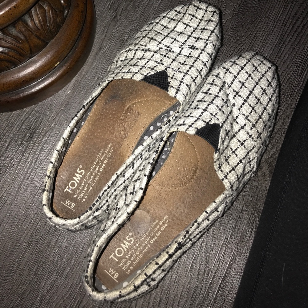Toms