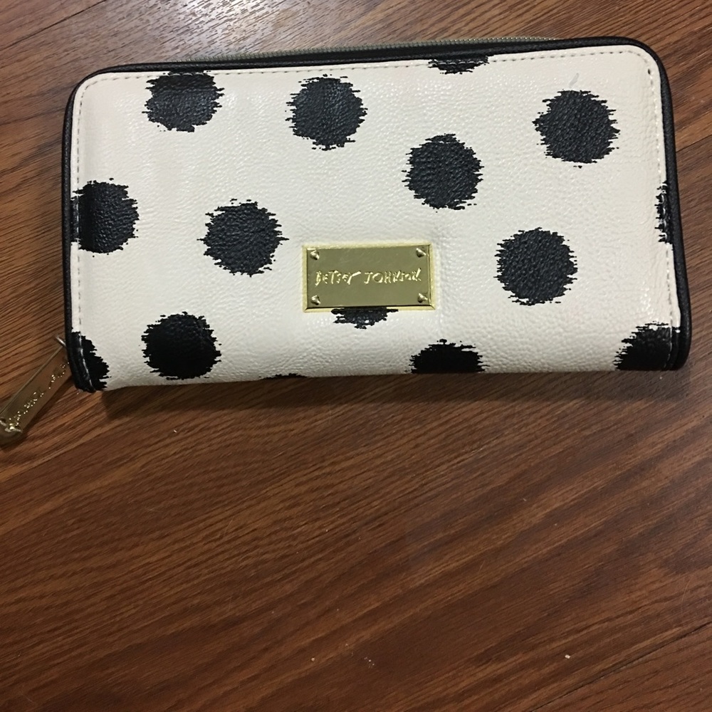 Betsey Johnson wallet