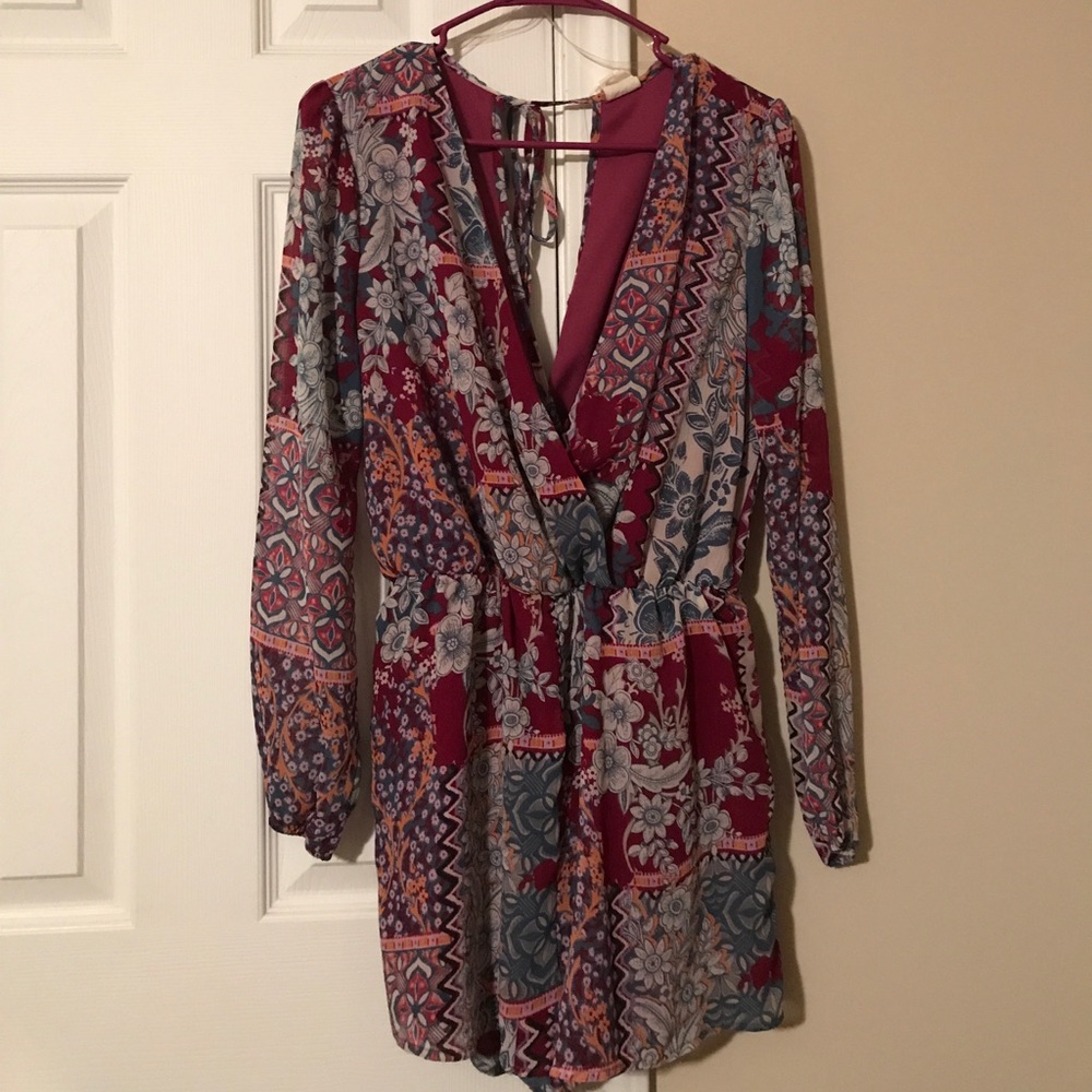 Floral Romper, worn once. Size Large.