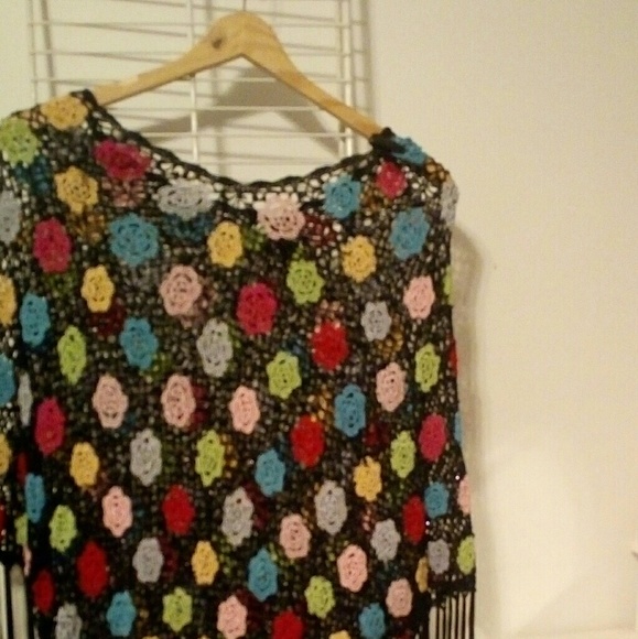 Poncho multi colored. - Picture 2 of 2