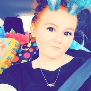 Meet your Posher, Kristen