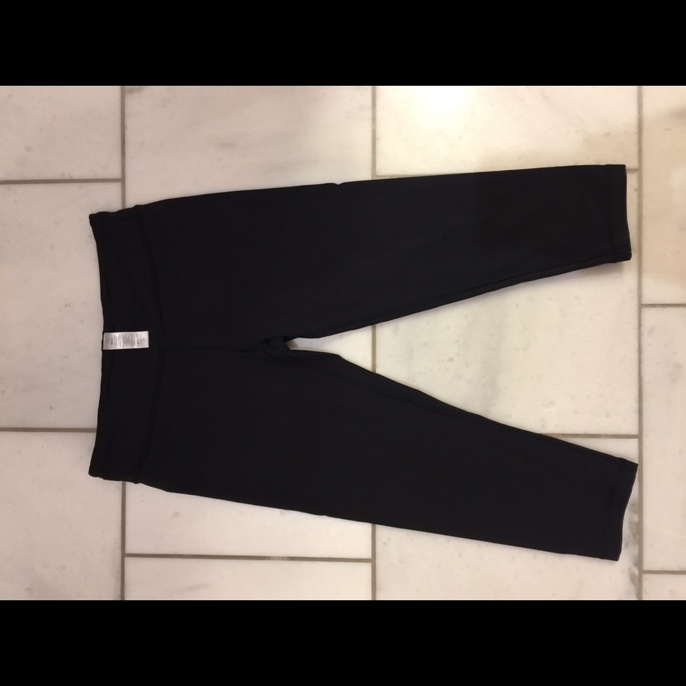 Ivivva cropped black leggings