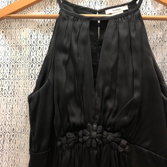 Simple LBD - Picture 2 of 4