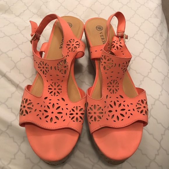 Versona wedges - Picture 1 of 2