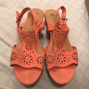 Versona wedges