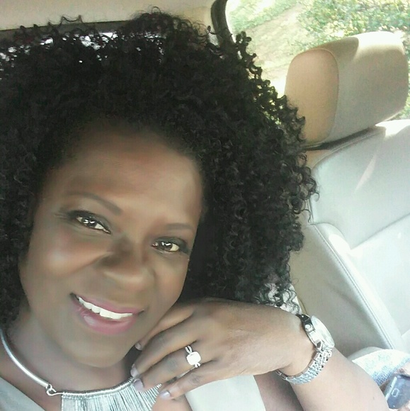 Meet your Posher, Terri - Picture 1 of 1