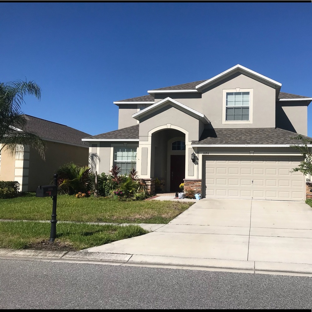 Meet your Posher, Diego