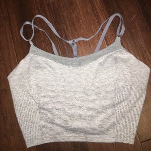 Old Navy Active Light Support Strappy Sports Bra