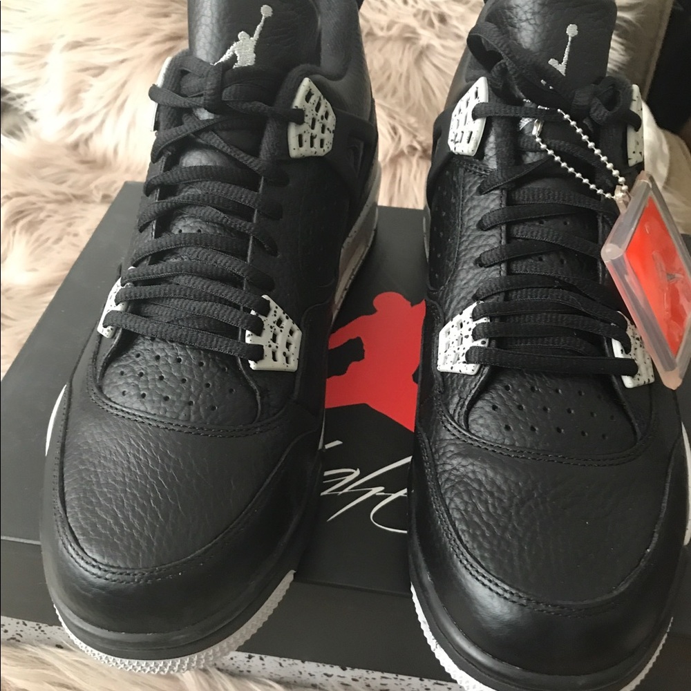 Nike Men’s 10.5 Jordan 4 IV Retro LS "Oreo"