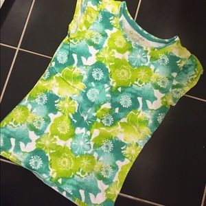 🌼Green & Yellow Flower Shirt Sale!🌼