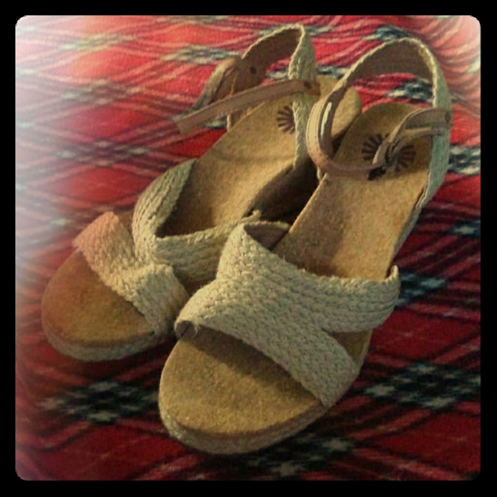 Ugg Rope Sandal's