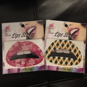 💋 2 pc. Trendy Lip Sticker Tattoo Transfers