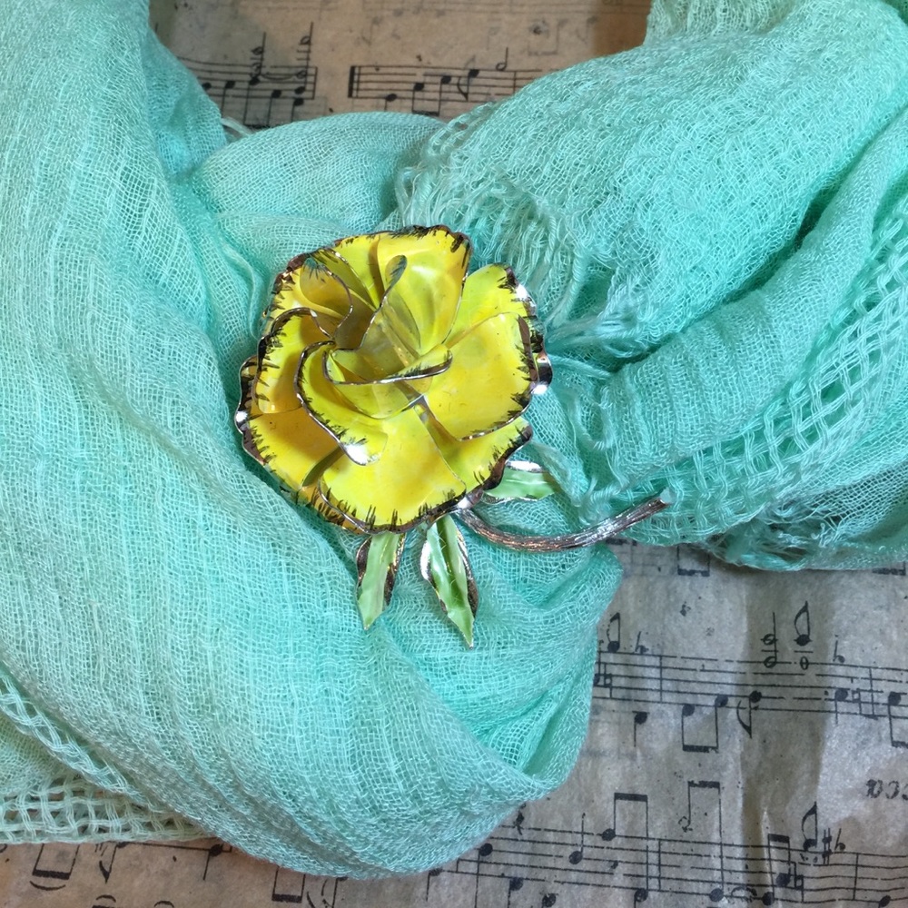 Vintage perfect brooch in bright sunshine yellow